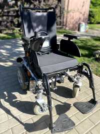 Wózek inwalidzki, elektryczny Invacare Bora z ładowarką - stan BDB