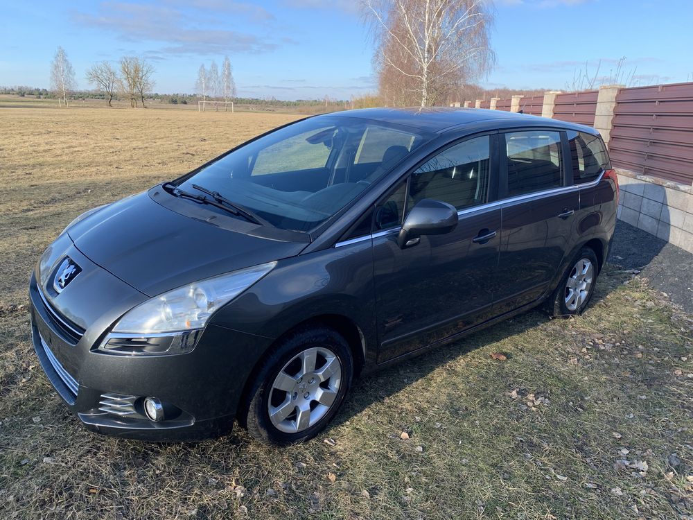 Передні ,Задні двері Peugeot 5008.Дверь Пежо 5008.