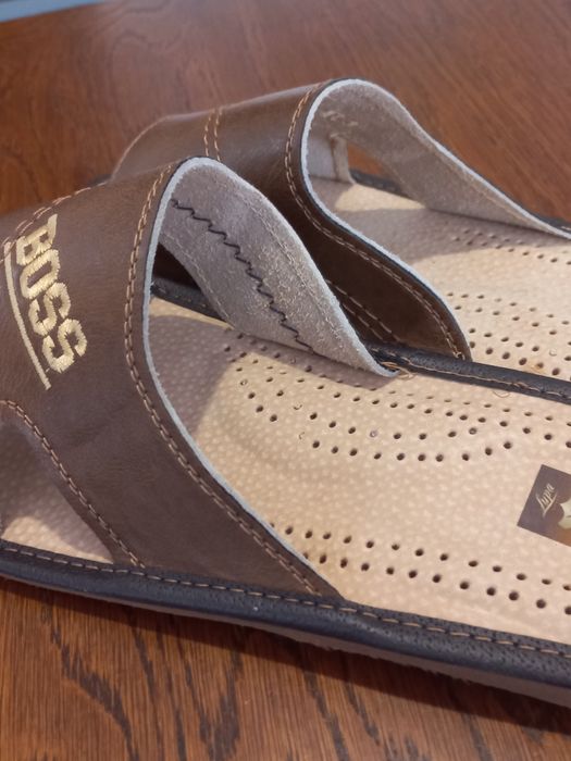 Skórzane pantofle/ laczki męskie, rozmiar 43