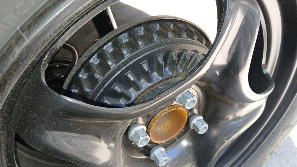 Eixo traseiro tambor DACIA Sandero III