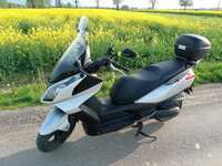 Skuter Kymco 125 maxiskuter, Downtown doinwestowany