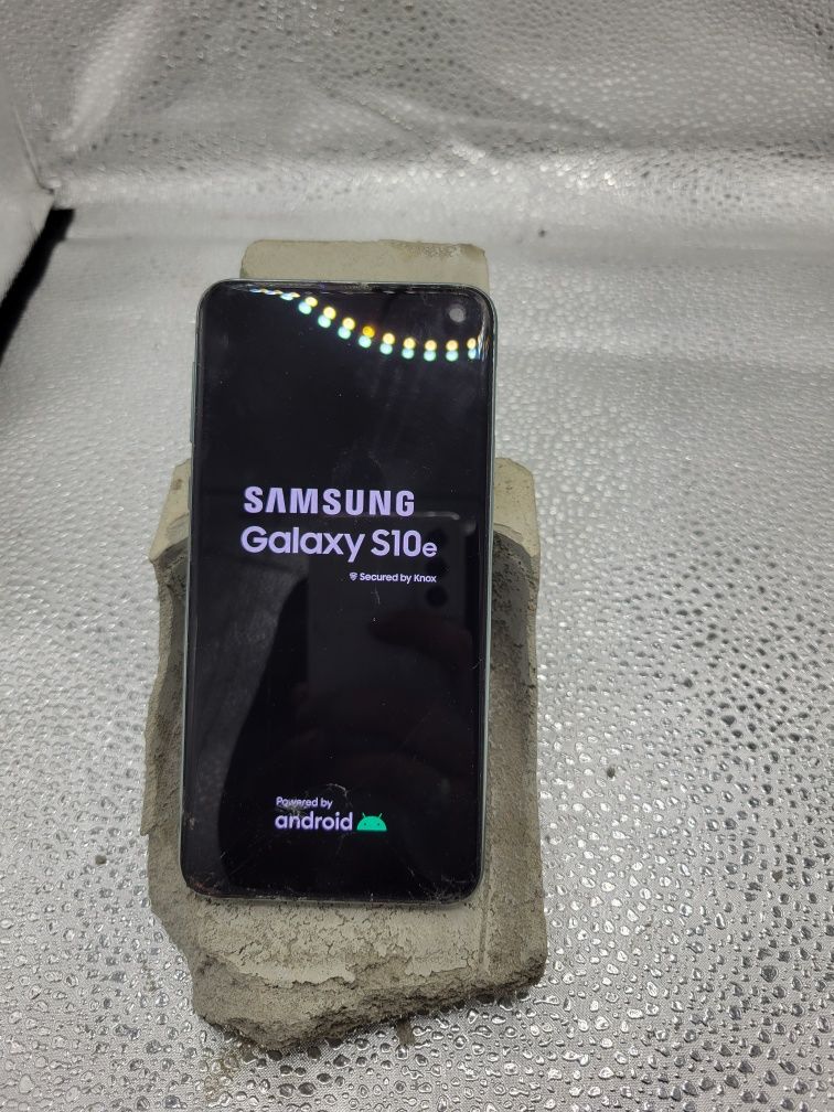 Оригінал. Samsung Galaxy S10e 128 ГБ, dual sim, blue