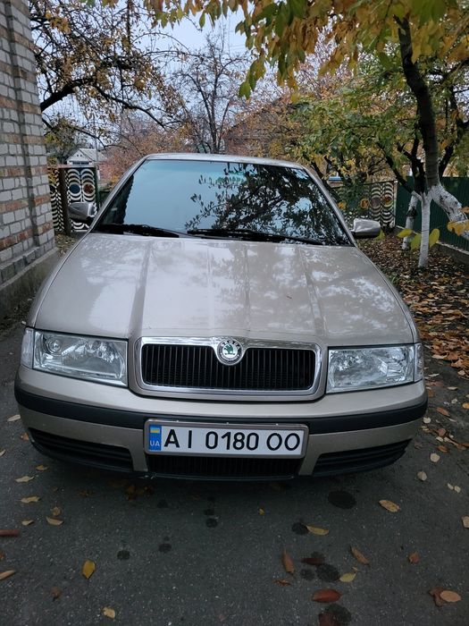 Шкода Октавія Tour 1.8 t.