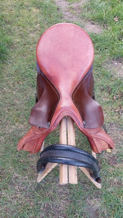 Siodło 17,5 brązowe kompletne