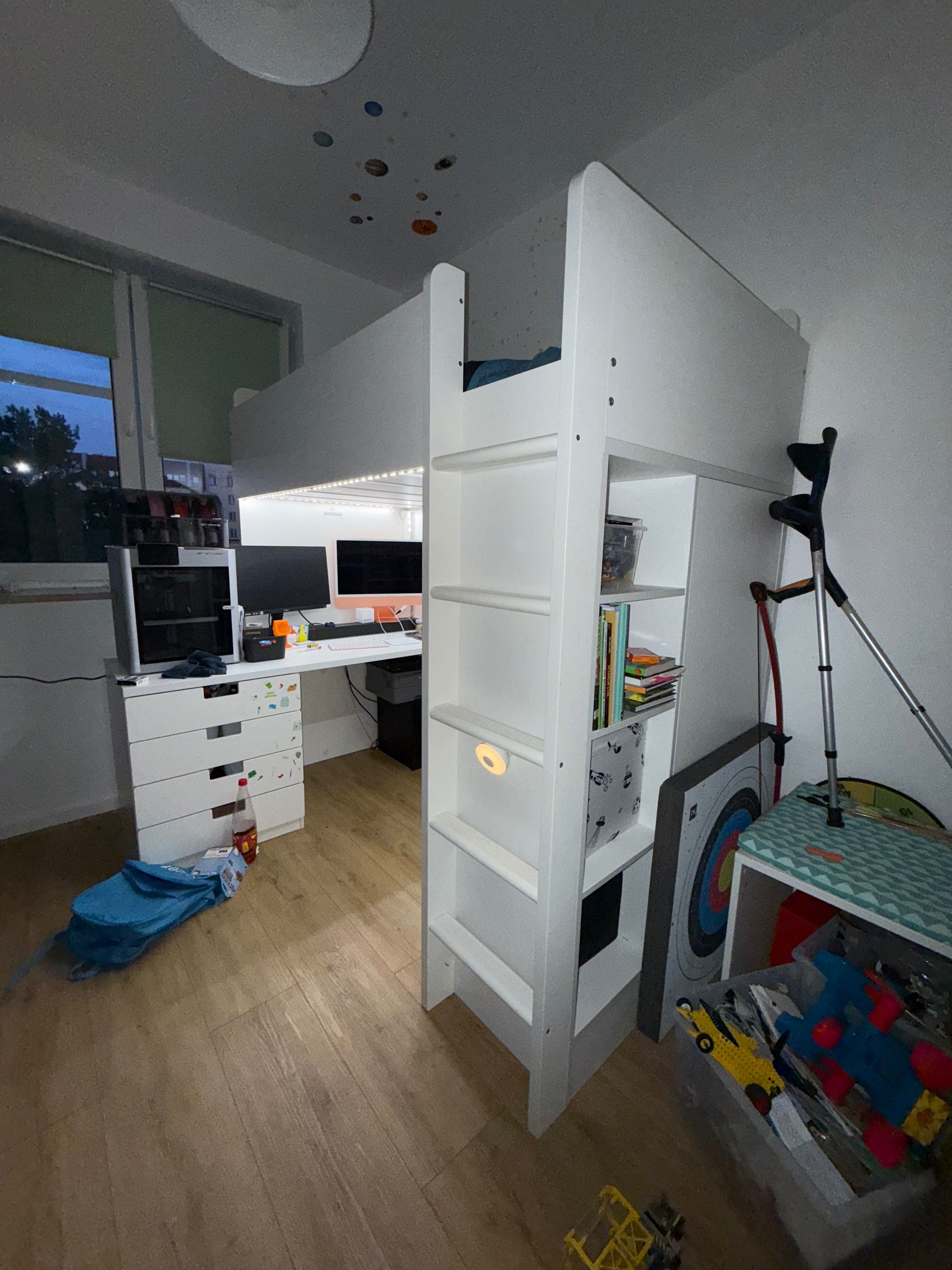 smastad  łózko IKEA dziecięce z antresolą na antresoli z ledami stuva