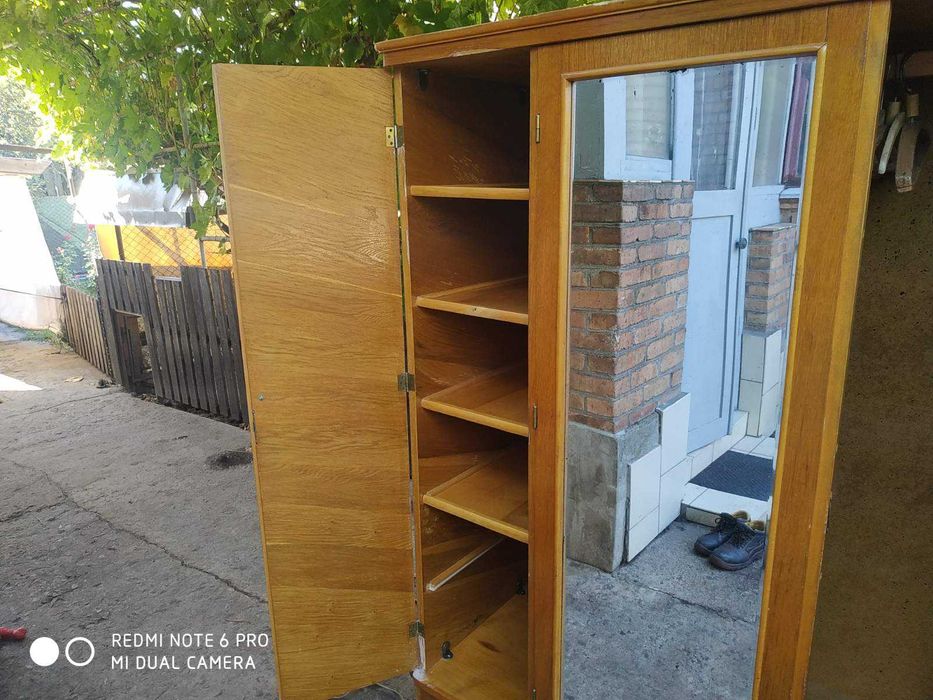 Шкаф шифоньер под одежду