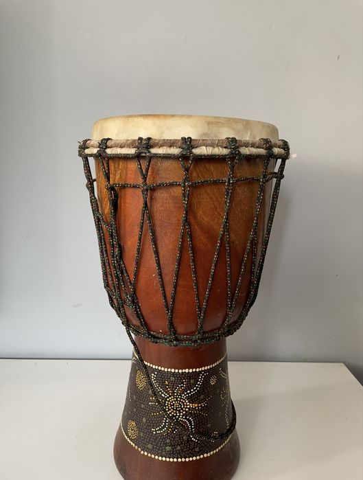 Swietny Instrument Dżamba