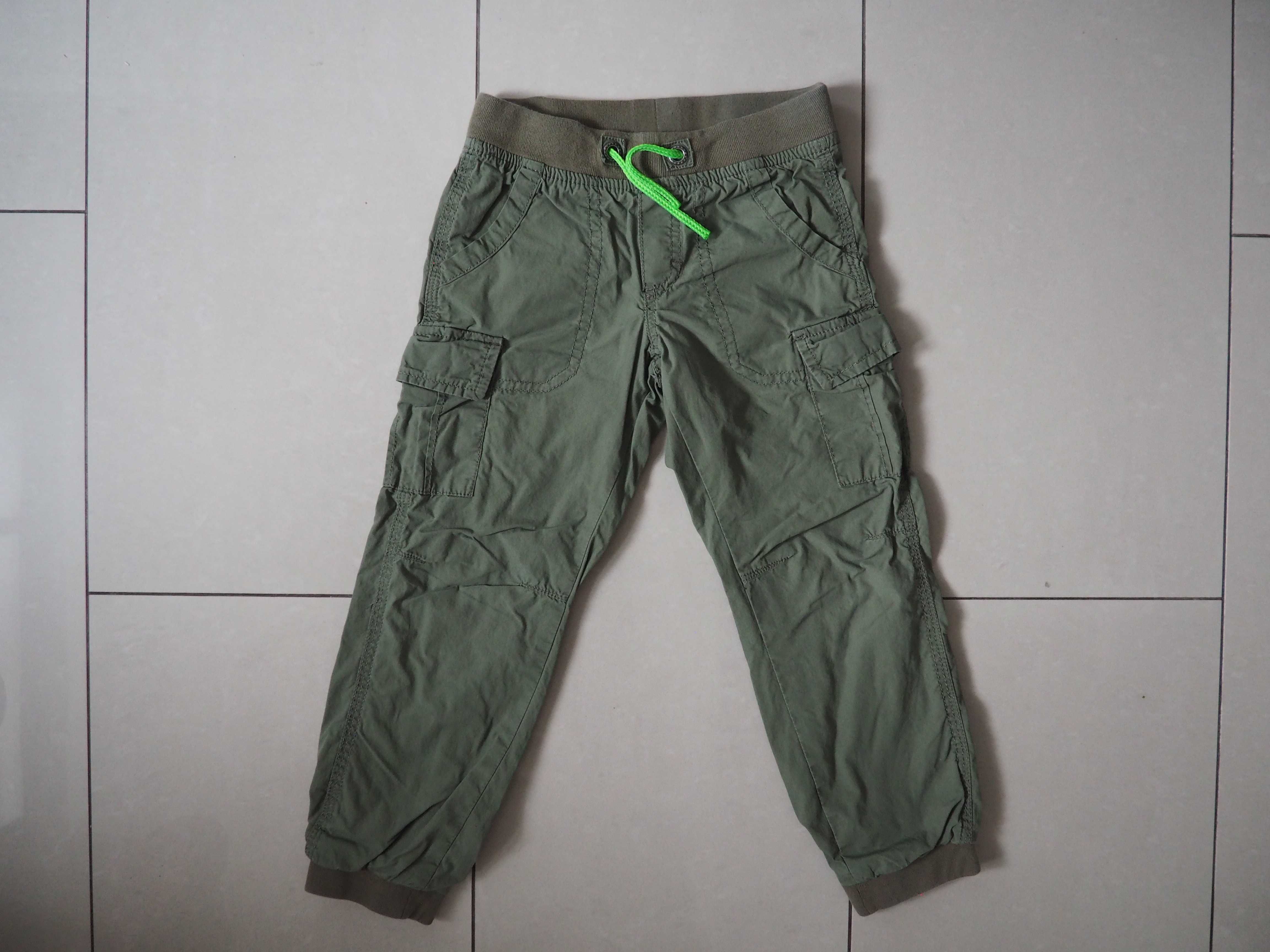 Spodnie ocieplane spodnie na zimę ciepłe R.116 KIK j.NOWE