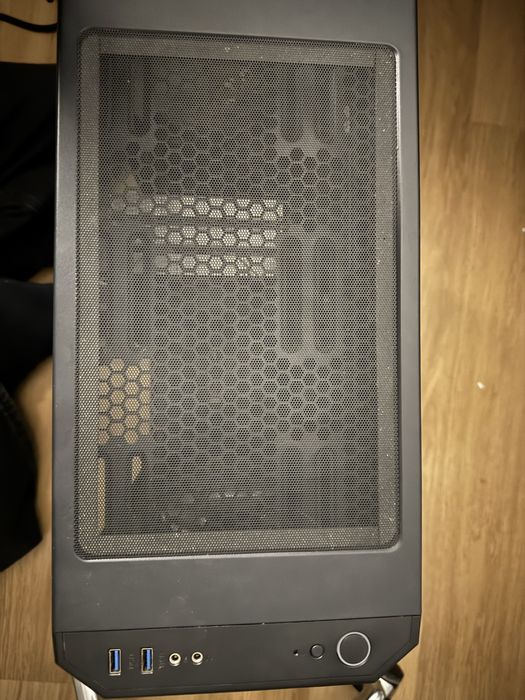 Komputer stacjonarny – Ryzen 5 5600X / RTX 3060 / 16 GB RAM / SSD 1 TB