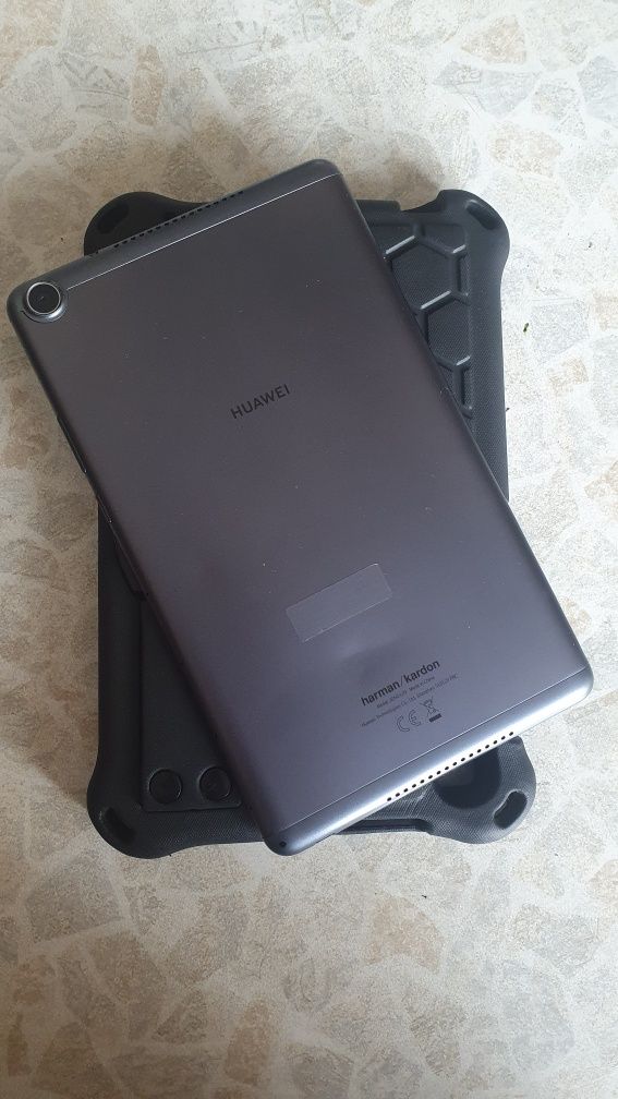 Huawei MediaPad M5 lite "8"  LTE. 3 /32