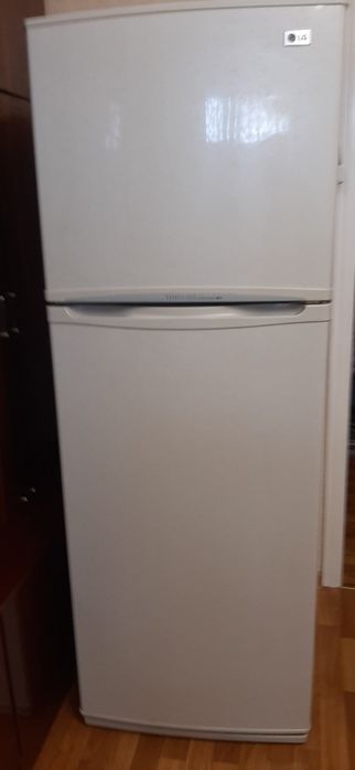 Продам холодильник