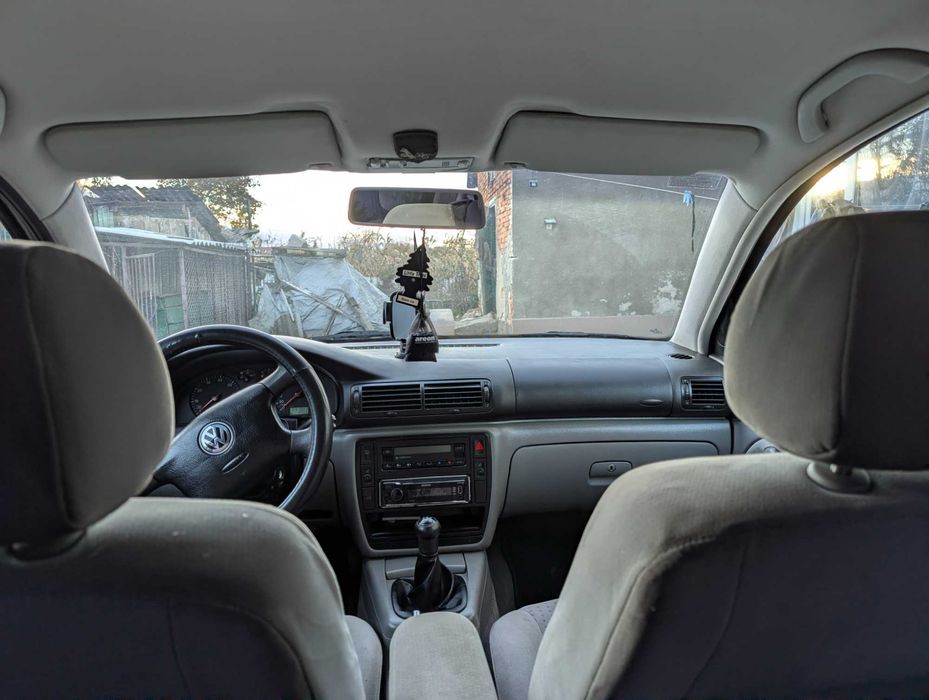 volkswagen passat B5 1.6 2000