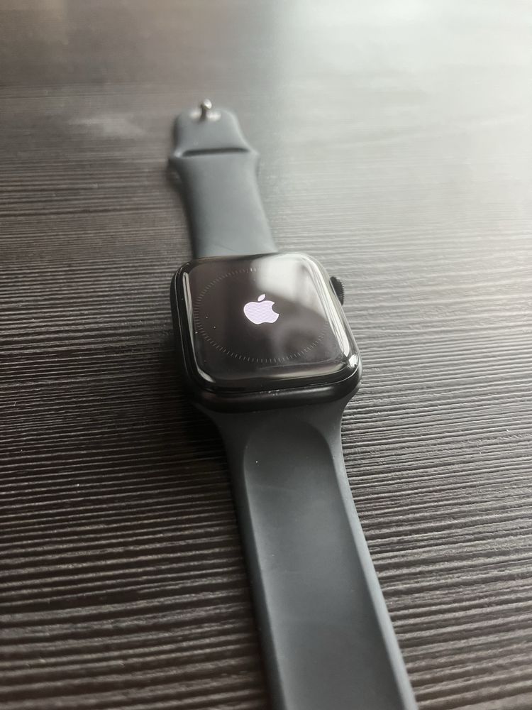 Apple watch SE 2 gen