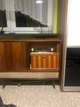 Komoda z radiem i gramofonem, vintage, PRL, winyle, muzyka