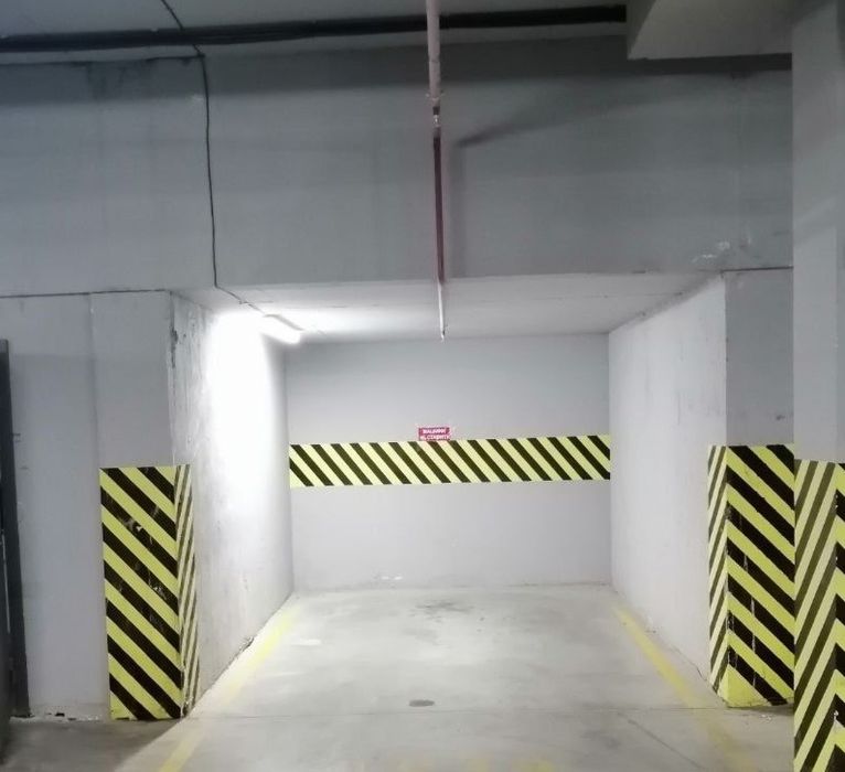 Сдам удобное широкое паркоместо, Каманина, 27 жемчужина,  уровень А