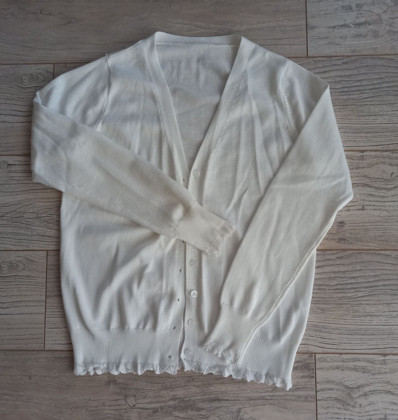 Sweter sweterek dziewczęcy jak nowy koronka do sukienki