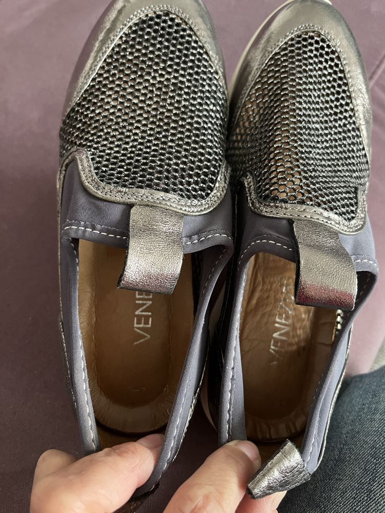 Venezia letnie buty srebrne r.38 stan bdb