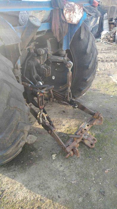 Трактор МТЗ 80 синього кольору