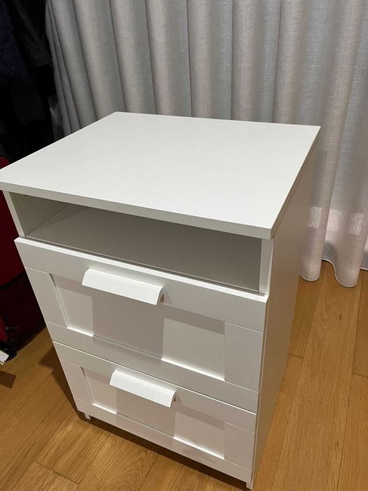 Vendo quarto IKEA em branco