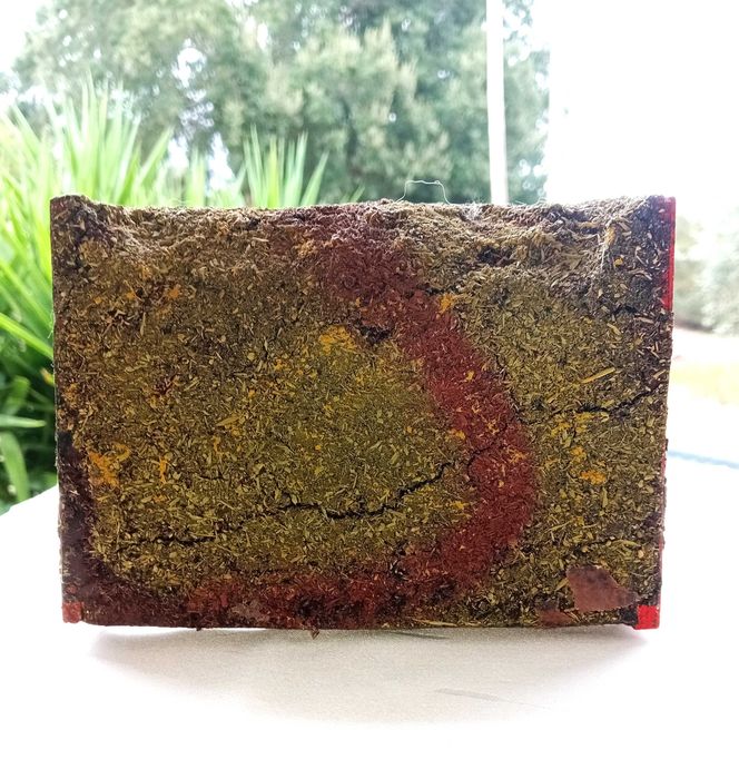 TÚNEL de comboios, antigo, com ILUMINAÇÃO