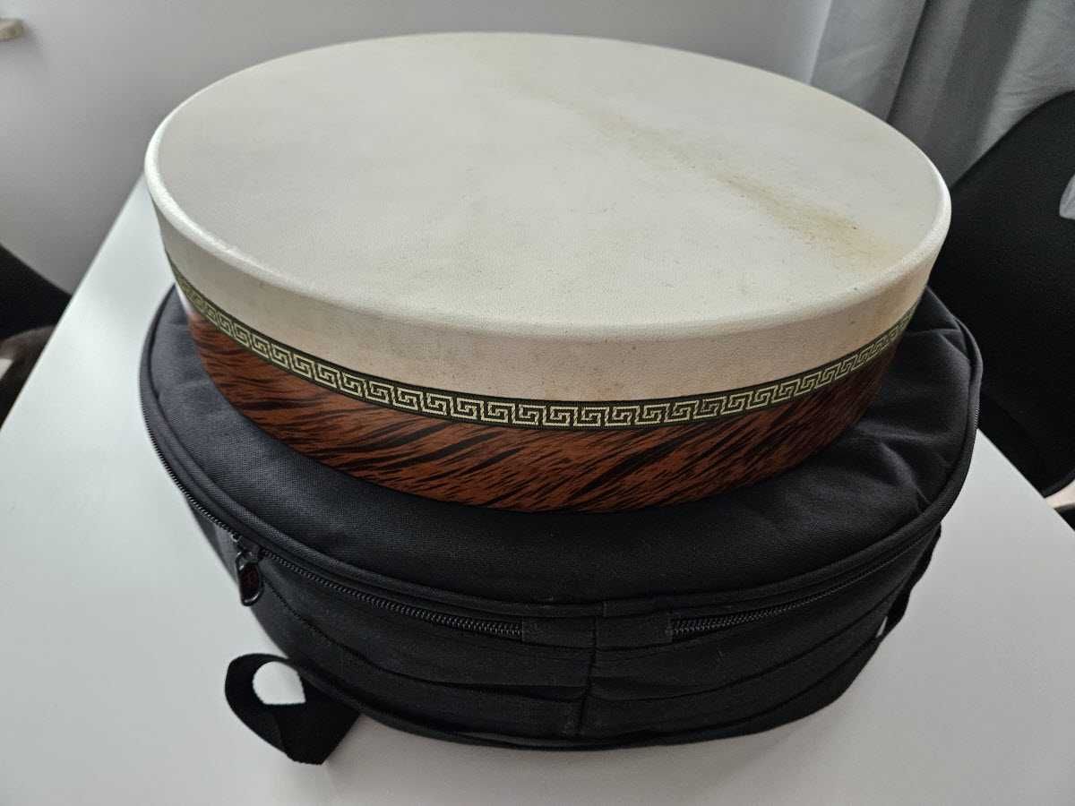 Bęben obręczowy, bendir 18", strojony, skóra naturalna, pokrowiec