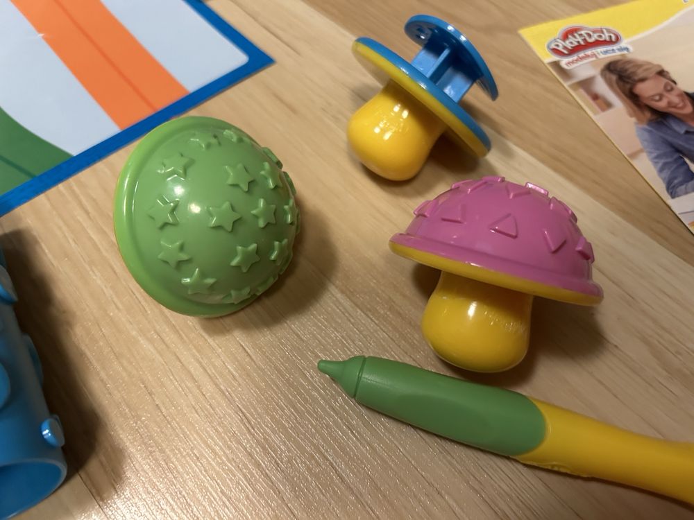 Play-Doh modeluj i ucz się Faktury i narzedzia