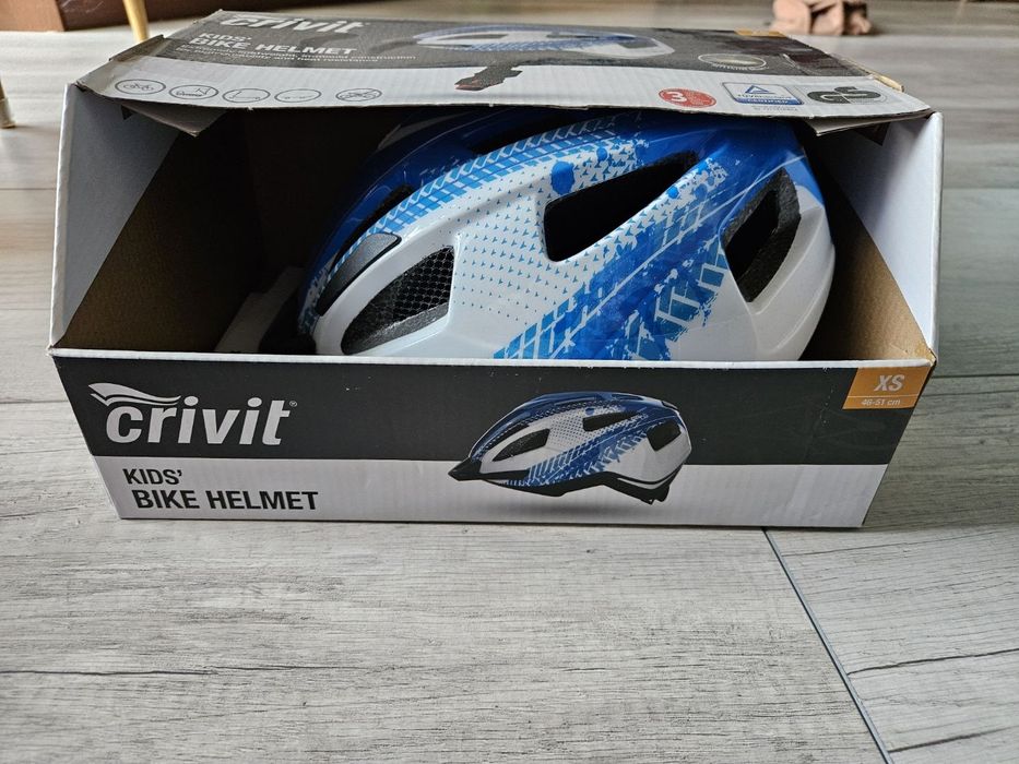 Nowy kask na rower, rolki z lampką  LED XS 46-51