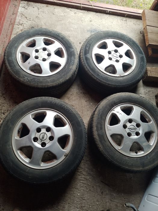 Диски з шинами Opel Zafira A. Комплект