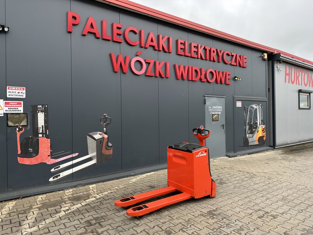Paleciak elektryczny Linde T 18 z 2015 r wózek paletowy
