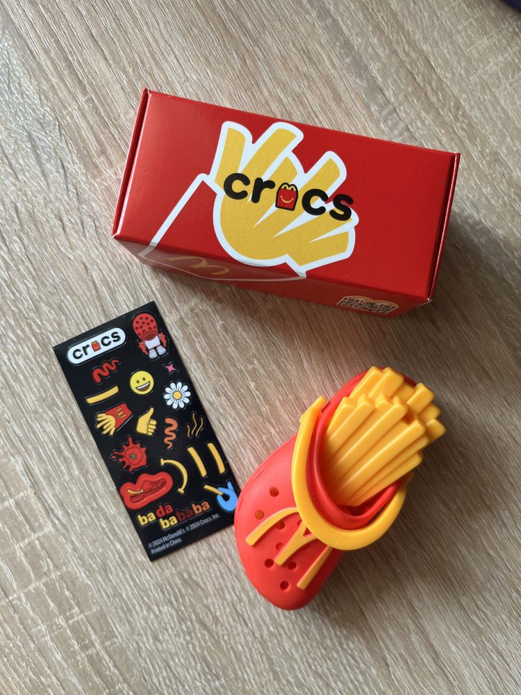 McDonalds x Crocs брелок
