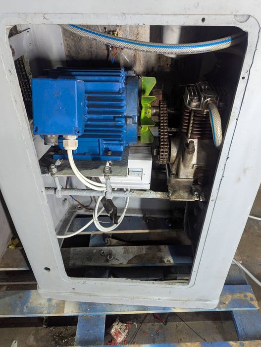 Шприц Идеал-У159.вакуумный,двухшнековый,колбасное,мясное.