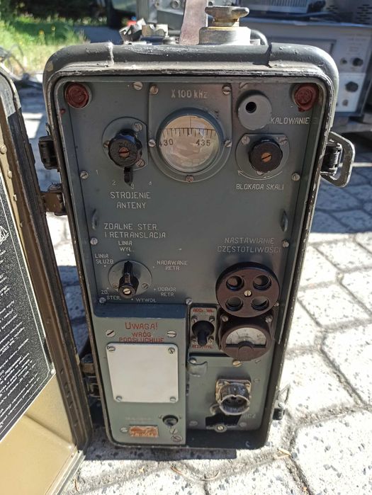 Radiostacja R-105d wojskowa kolekcjonerska