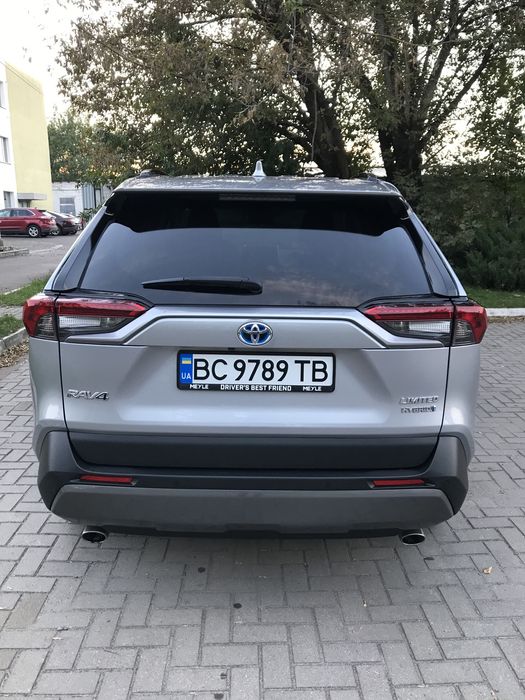 Toyota rav4 гібрид