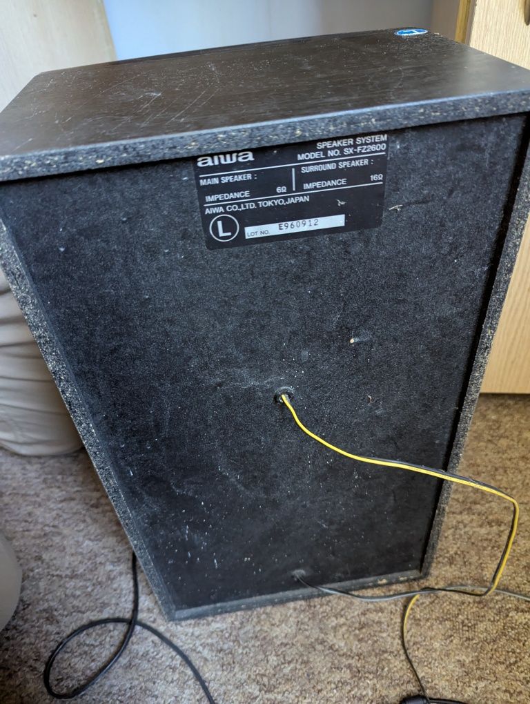 Aiwa CX-ZM2600V z kolumnami