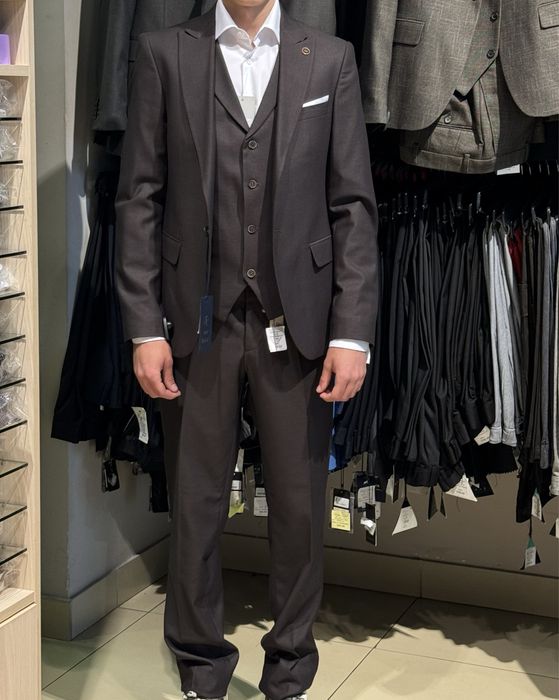 Выпускной мужской класический костюм