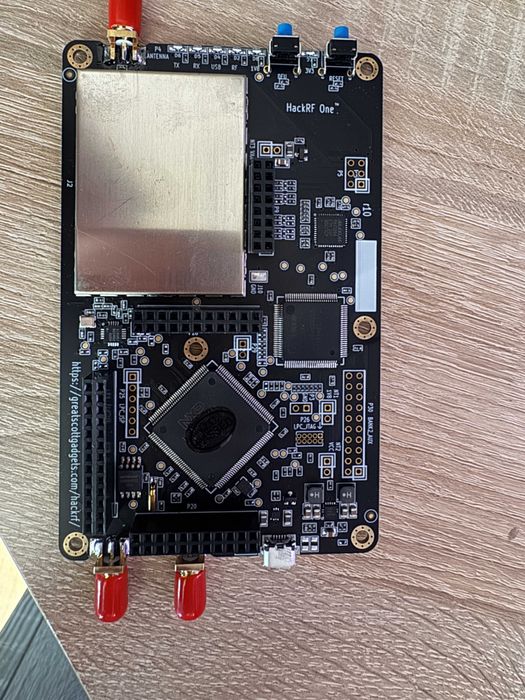 HackRF One+antena teleskopowa-odbiornik nadajnik SDR od 1MHz - 6GHz