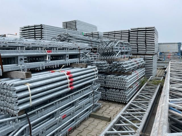 RUSZTOWANIE UŹYWANE idealnie na docieplenia ,domki 113,40 m2