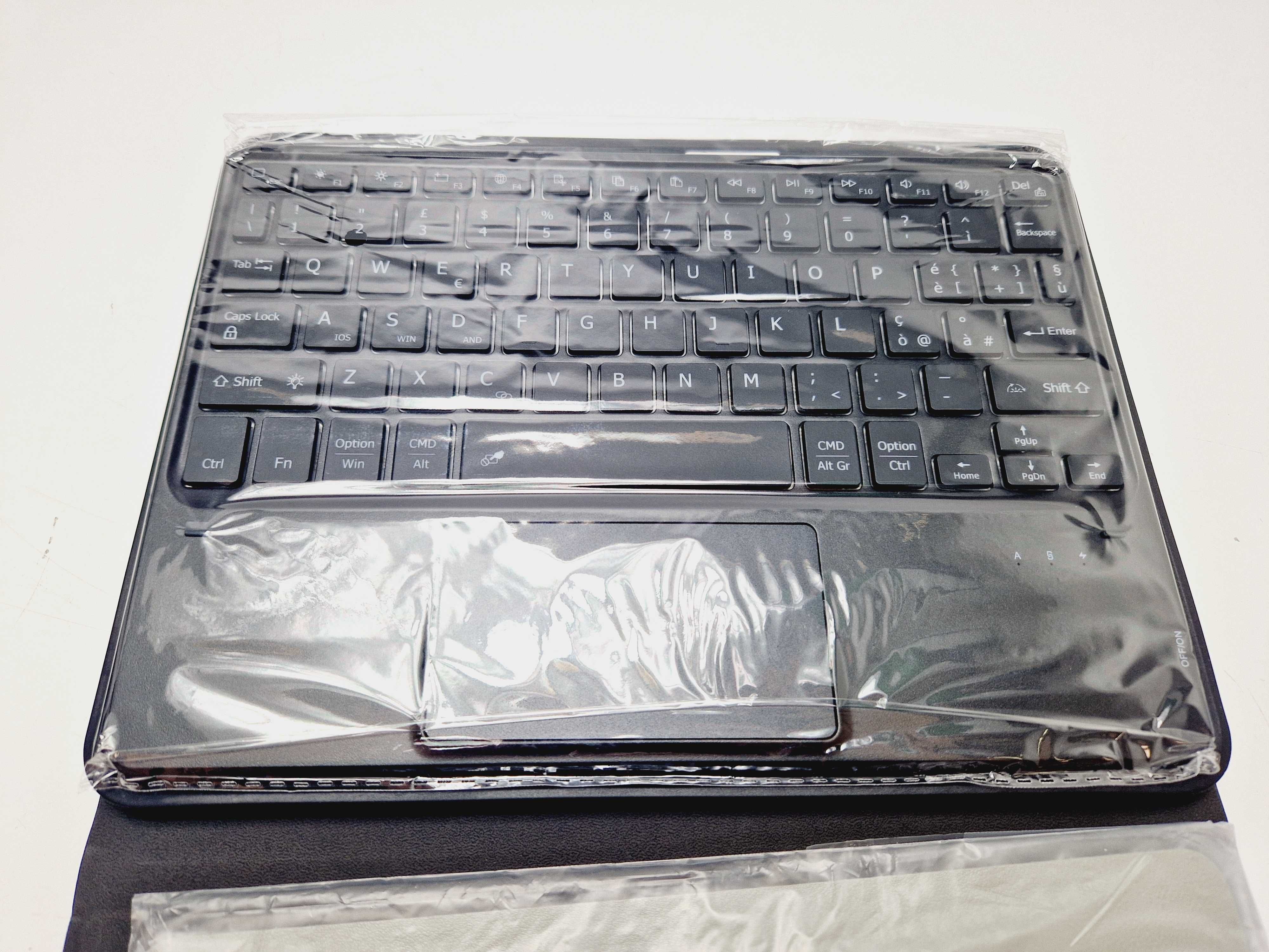 CACOE K08 etui z klawiaturą do iPad 11 cali