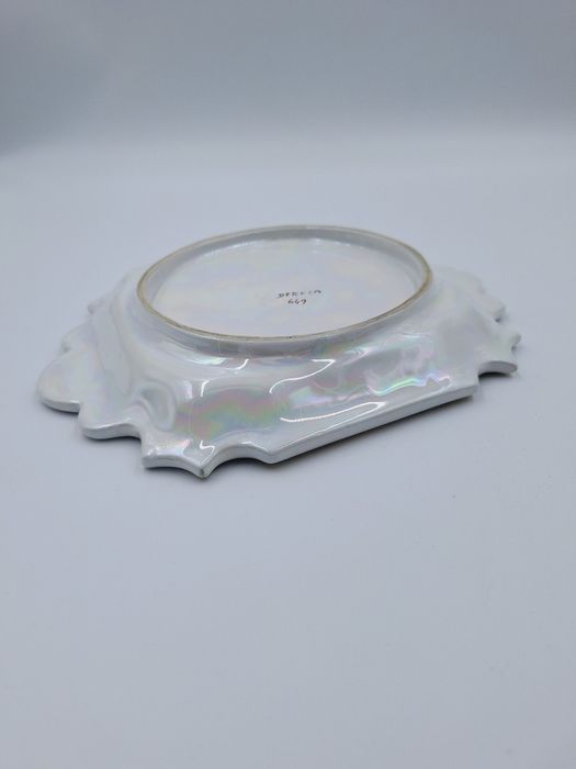 Taca porcelanowa z uchwytami perłowa