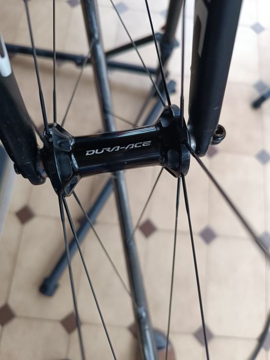 Conjunto de rodas Dura Ace C35 e C24