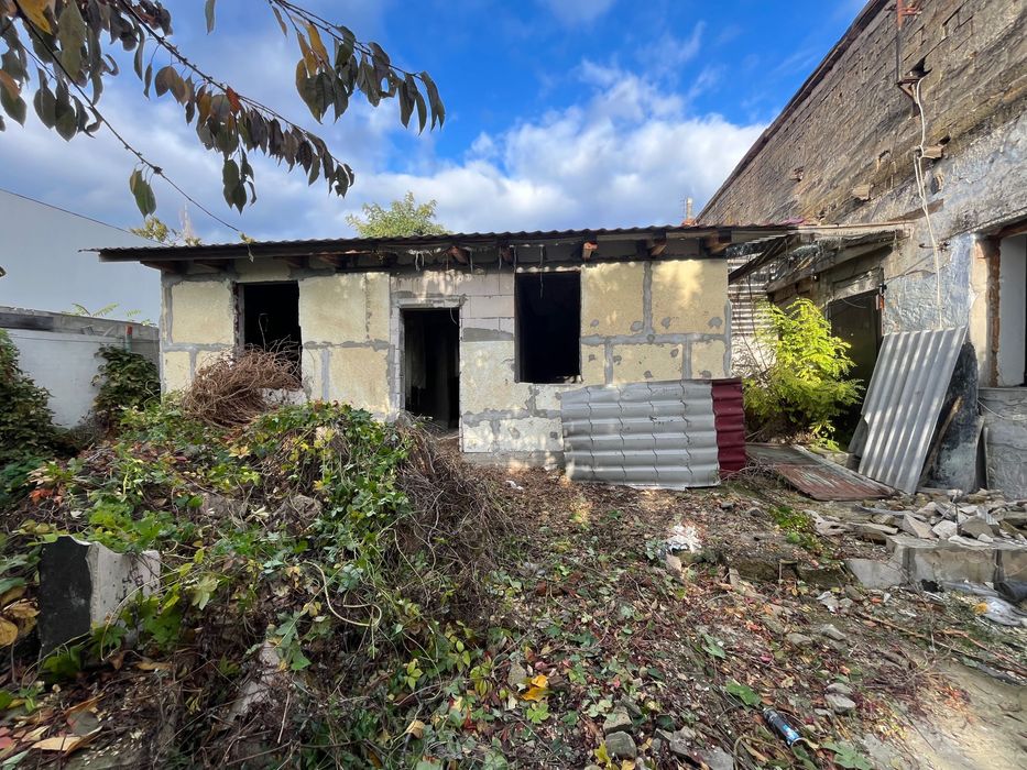 Фасадный участок с коробом на Фонтане ! Морская сторона