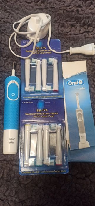 Зубна щітка Oral-B D100 Junior