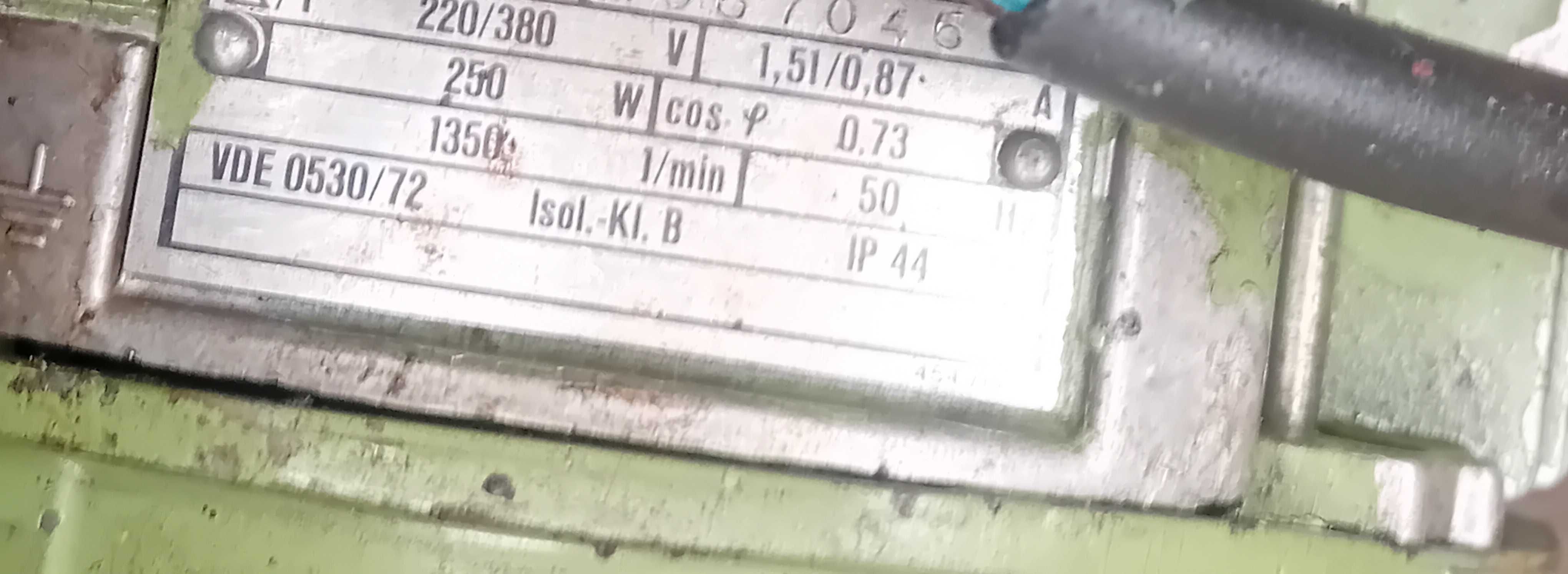 Bomba hidráulica com motor AEG