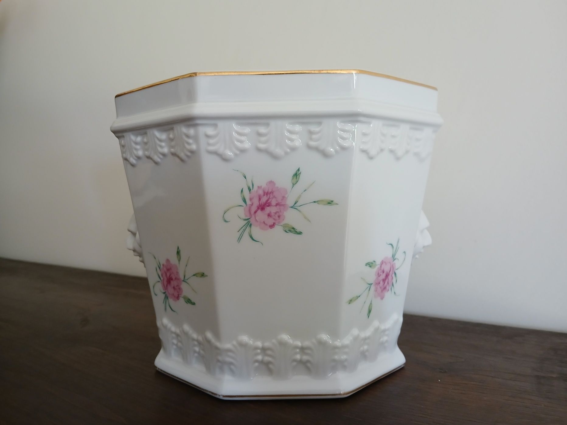Vaso oitavado Vista Alegre. Bonito, raro e antigo