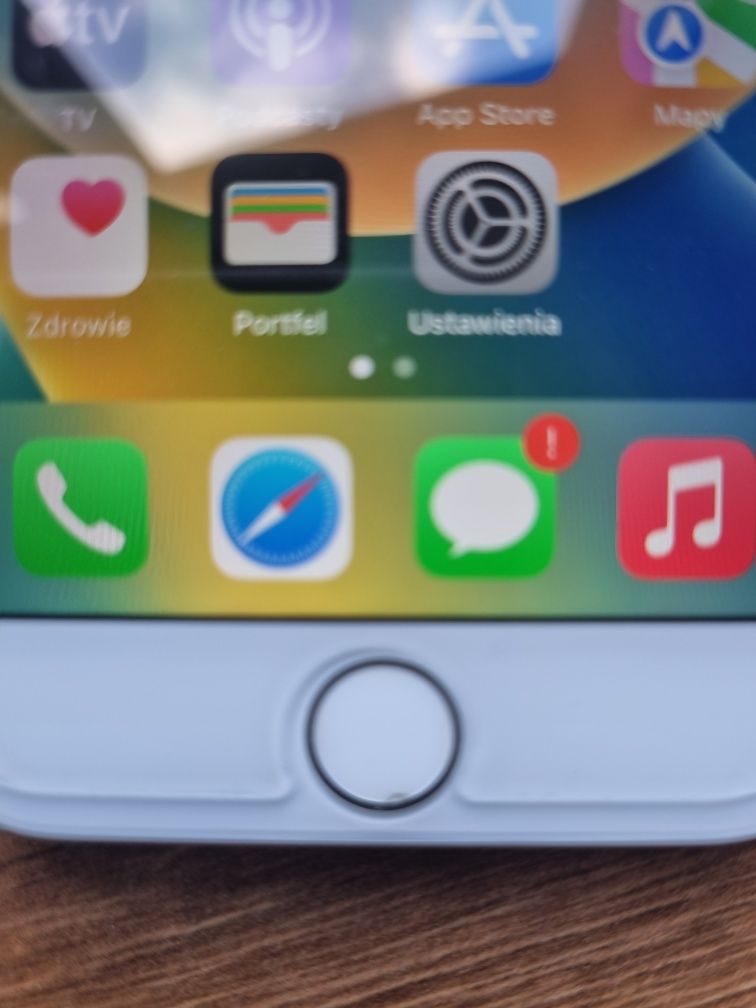 Telefon iPhone 8 silver
