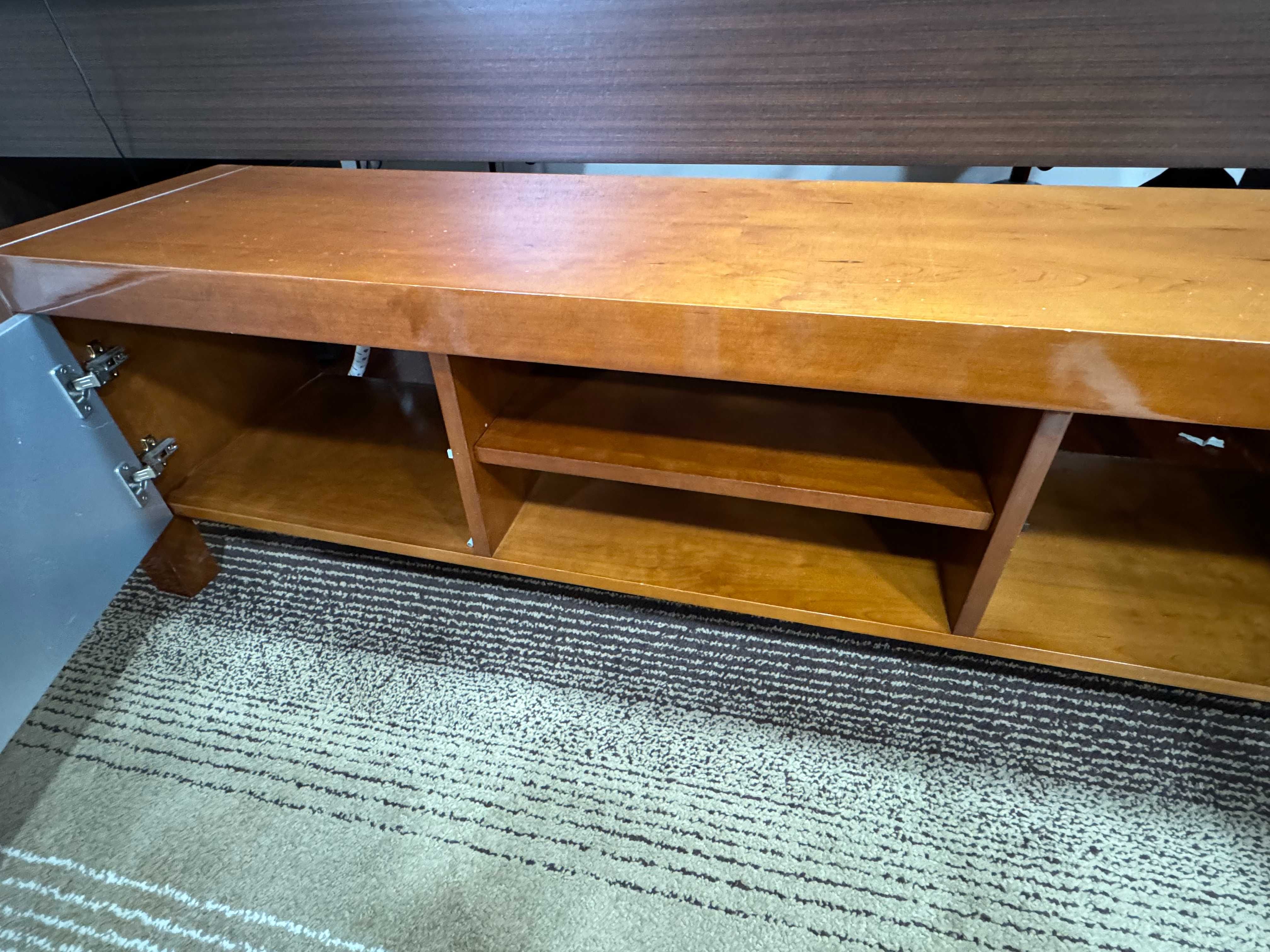 Elegante e sofisticado Movel TV e moldura TV