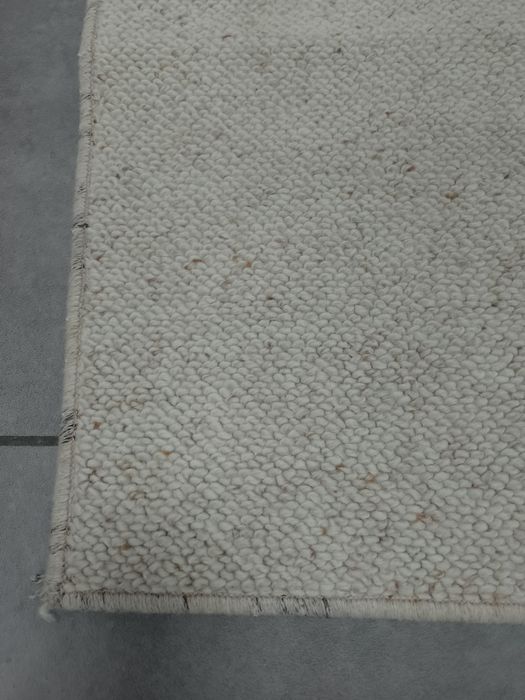 Sprzedam dywanik 150x105 cm.