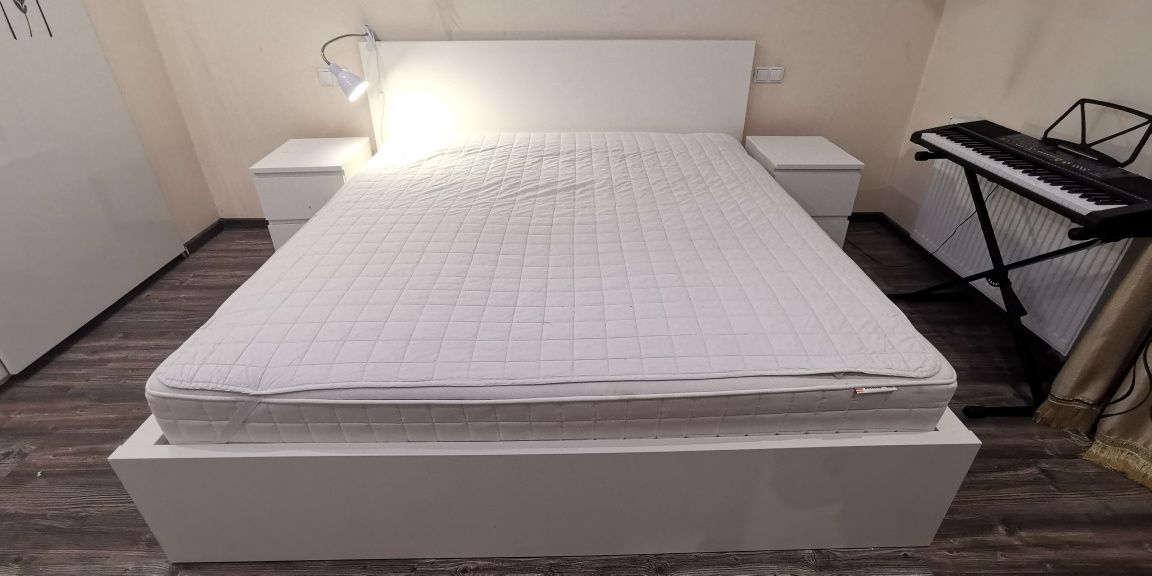 Rama łóżka z 4 pojemnikami, IKEA MALM, 180x200 cm