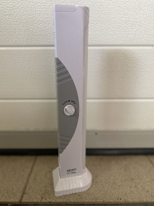 Якісна та яскрава LED лампа на аккумуляторі  2400 mAh