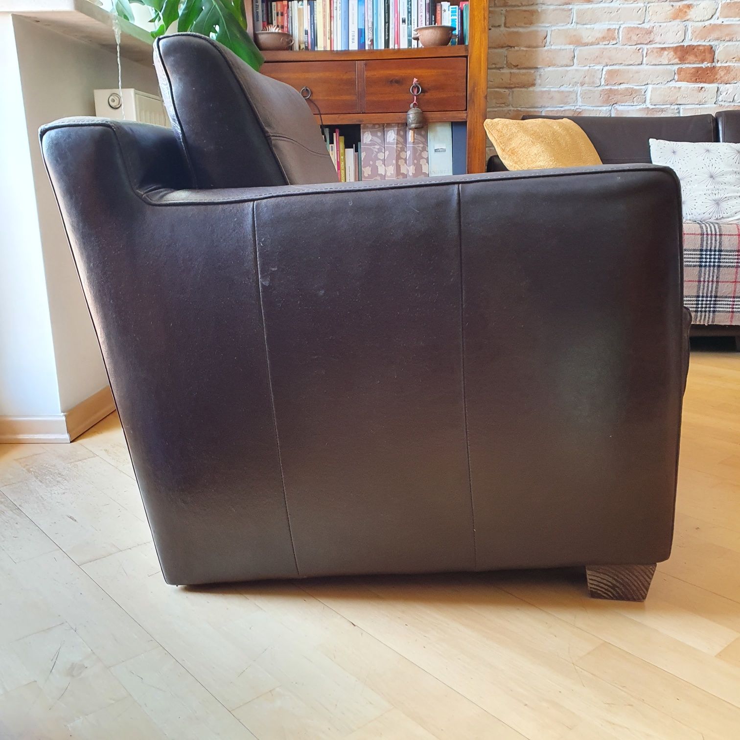 Fotel skorzany, brązowy bardzo wygodny